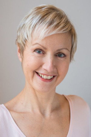 Cover image for Samantha Russell