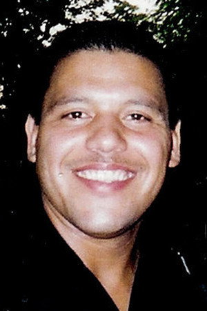 Cover image for Tony Gomez