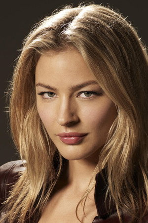 Cover image for Tabrett Bethell