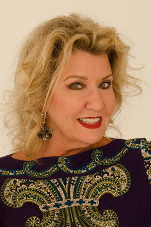 Cover image for Amanda Muggleton