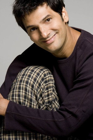 Cover image for Gil Hernández