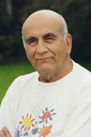 Cover image for Warren Mitchell