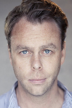 Cover image for Bruce Mackinnon