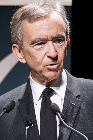 Cover image for Bernard Arnault