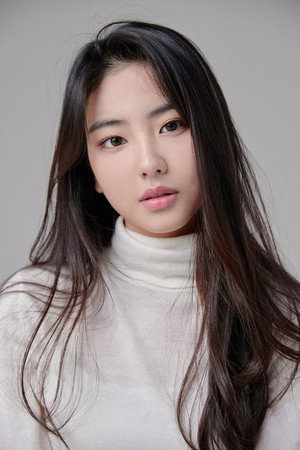 Cover image for 하율리