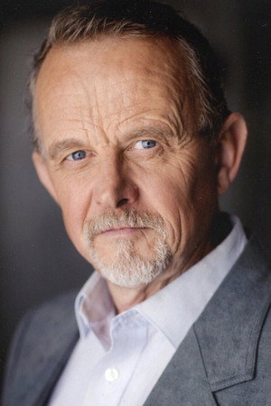 Cover image for Paul Batten