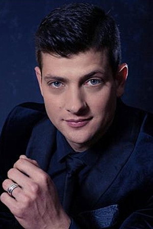 Cover image for Izak Davel