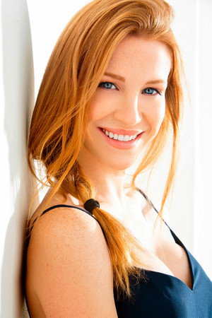 Cover image for Leslie Stratton