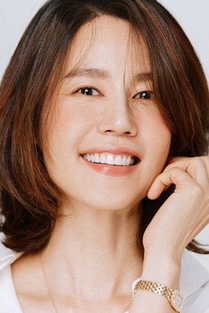 Cover image for 김지호