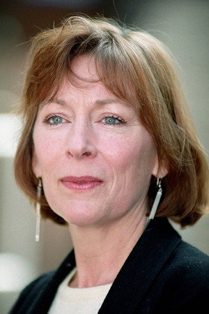 Cover image for Lynn Farleigh