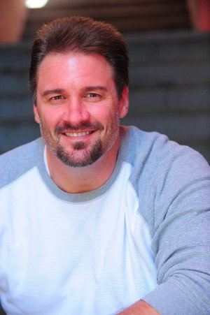 Cover image for Matthew Mahaney