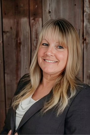 Cover image for Elaine Jeske