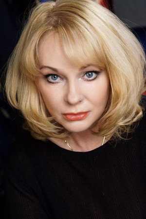 Cover image for Ирина Цывина