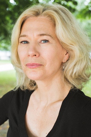 Cover image for Мэнон Люссье