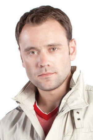 Cover image for Роман Перелыгин
