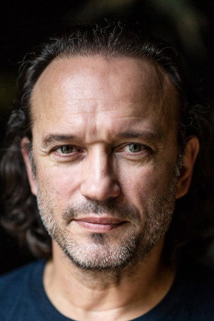 Cover image for Vincent Perez