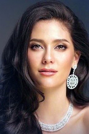 Cover image for Maria Poonlertlarp