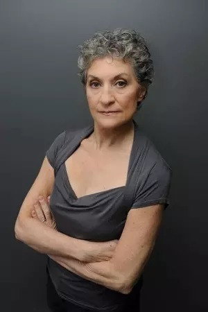 Cover image for Vivien Moore