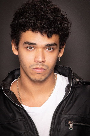 Cover image for Luis Vegas