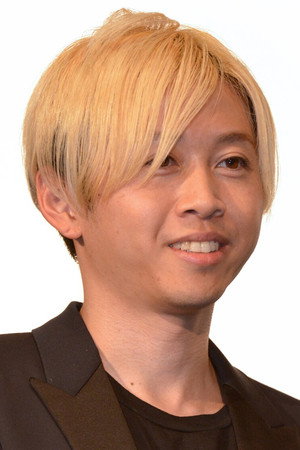 Cover image for 直井由文
