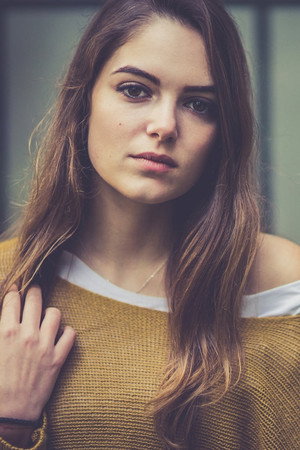 Cover image for Radina Borshosh
