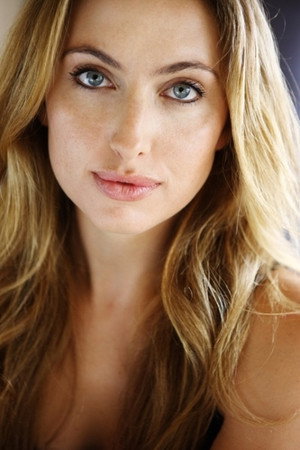 Cover image for Analeis Anderson