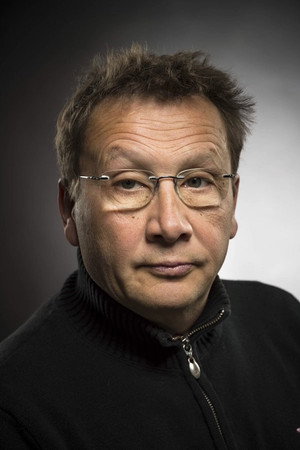 Cover image for Serge Larivière