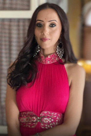 Cover image for Ishita Arun