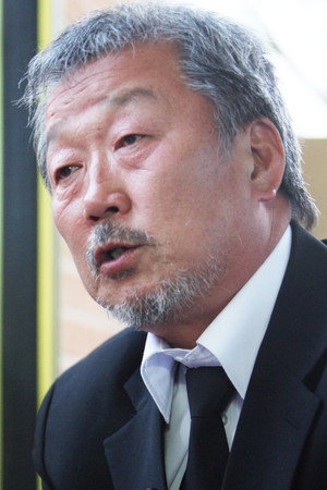 Cover image for 동방우