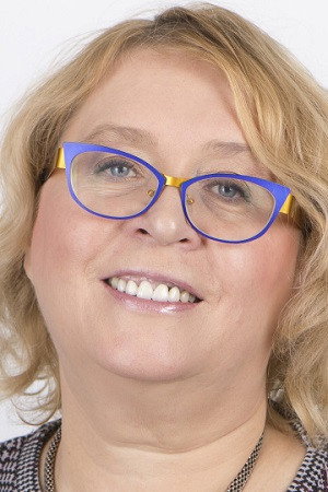 Cover image for Yuliya Mishkinene