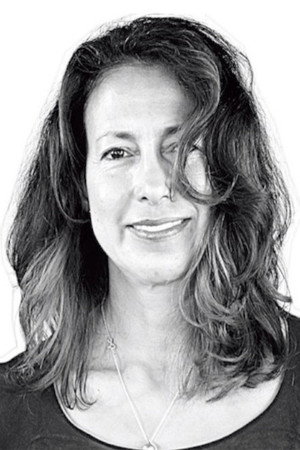 Cover image for Sylvia Gomez