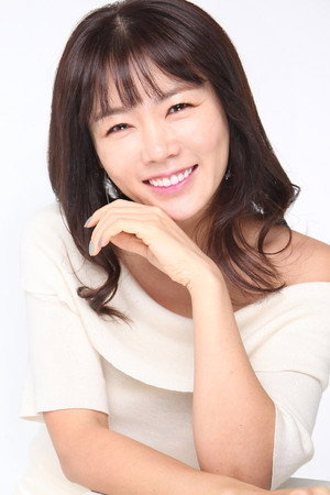 Cover image for 안선영
