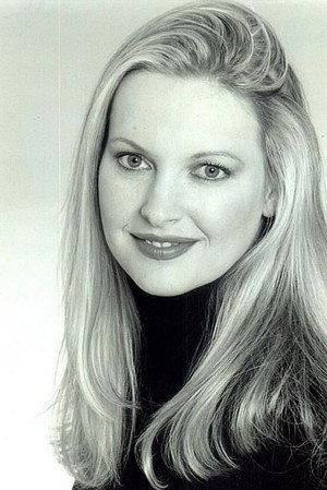 Cover image for Doshia Darmane