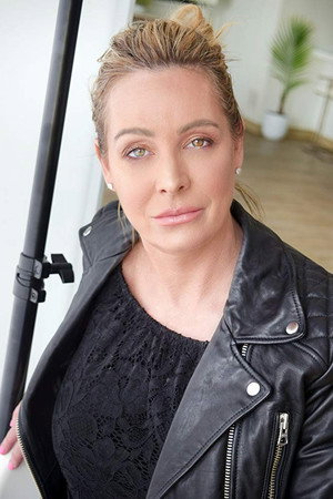 Cover image for Onalee Ames