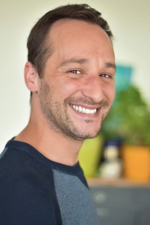 Cover image for Xavier Dumont