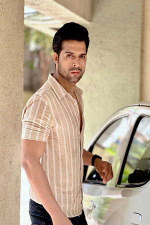 Cover image for Farhan Qureshii