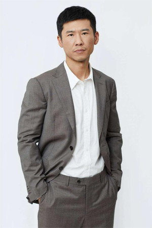 Cover image for 王驍