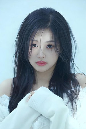 Cover image for 余茵