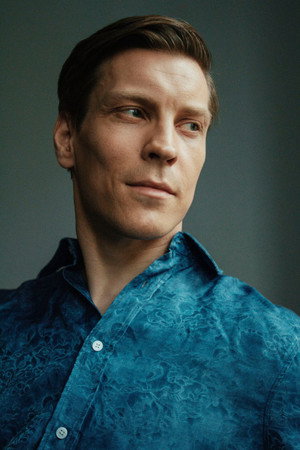 Cover image for Antti Holma