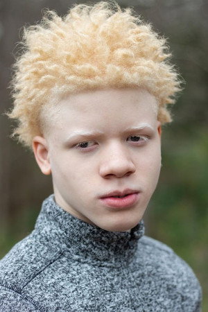 Cover image for Olaniyan Thurmon