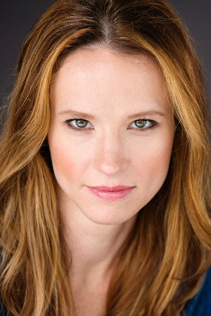 Cover image for Kasandra Bandfield