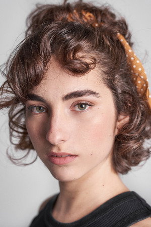 Cover image for María Caballero