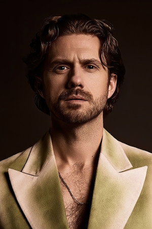 Cover image for Aaron Tveit