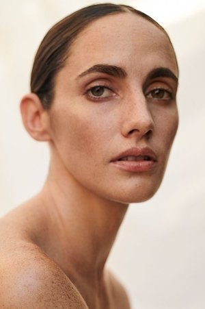 Cover image for Xamira Zuloaga