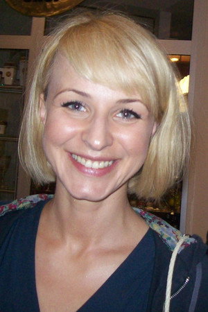 Cover image for Monika Dryl