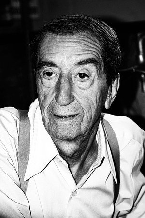 Cover image for Luis Cuenca