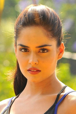 Cover image for Nathalia Kaur