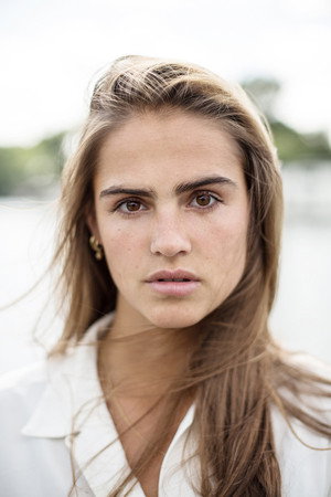 Cover image for Olivia Lonsdale