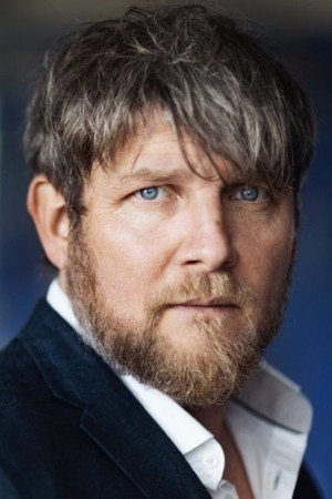 Cover image for Henning Valin