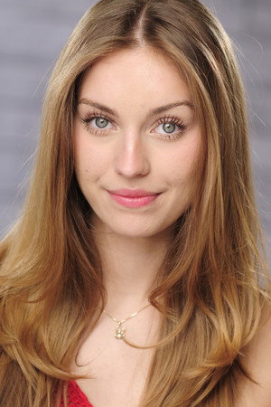 Cover image for Victoria Kmiec